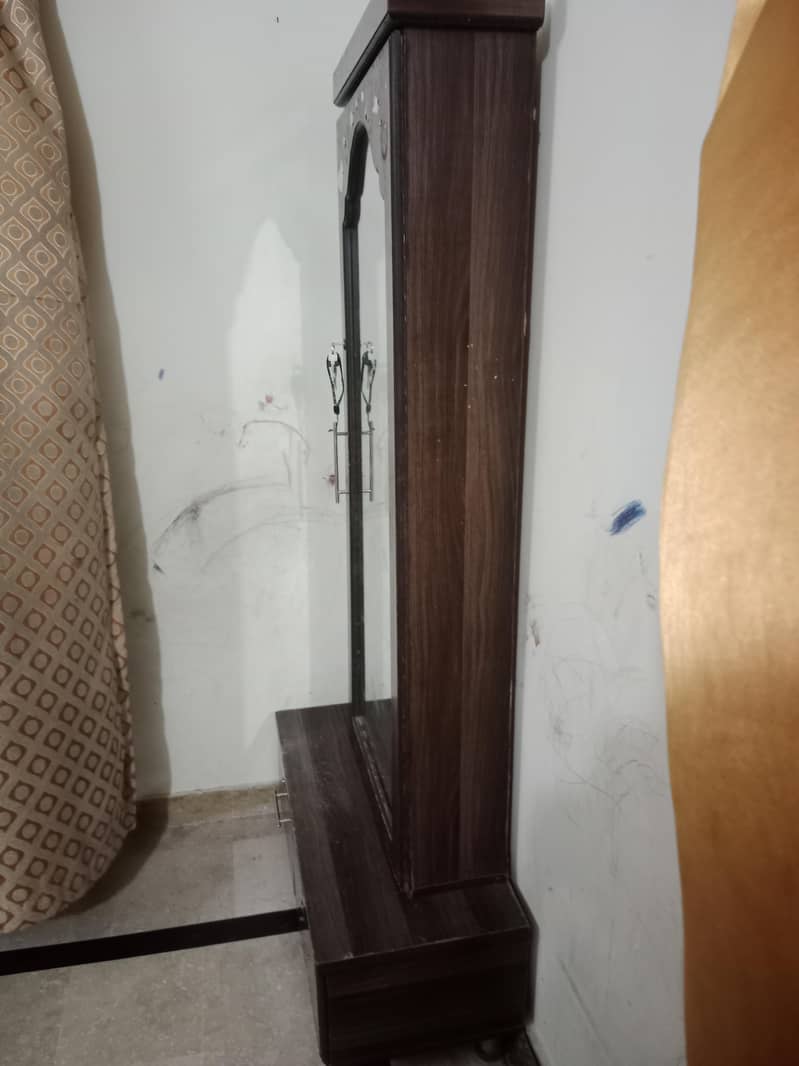 used dressing table 1