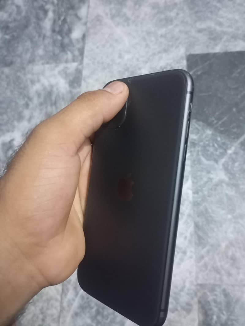 Apple iPhone 11 2