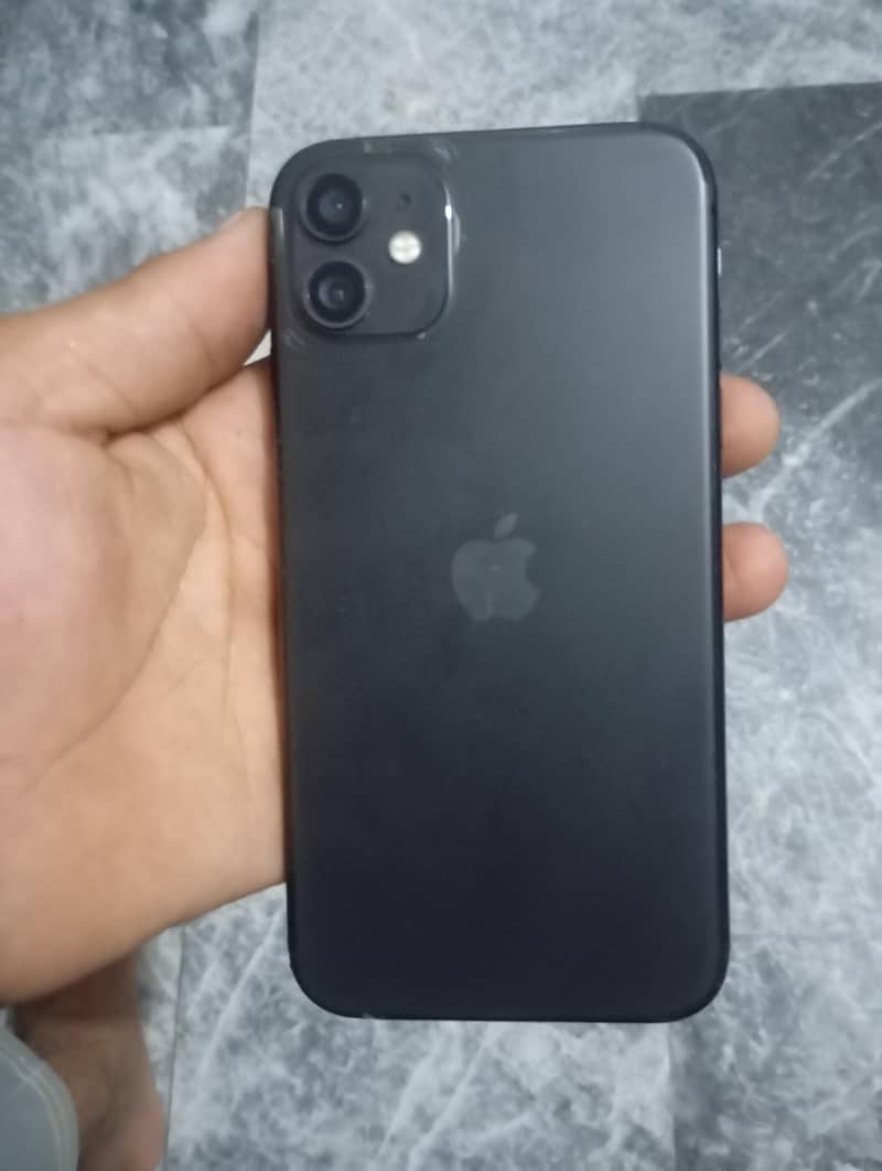 Apple iPhone 11 4