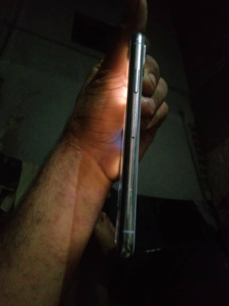 Apple iPhone X 2