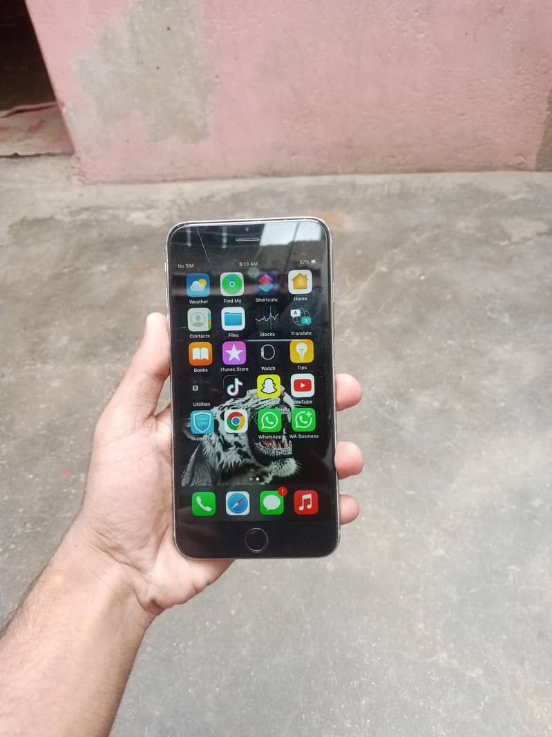 Apple iPhone 6S Plus 3
