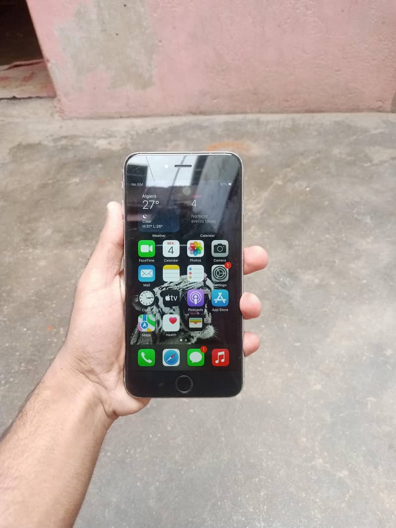 Apple iPhone 6S Plus 4