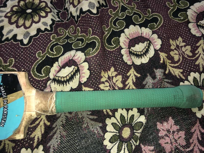 Cricket bat 4