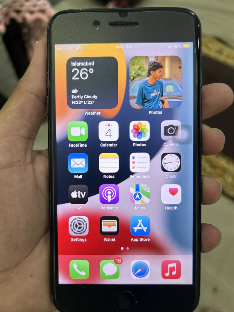 Apple iPhone 7 Plus 3