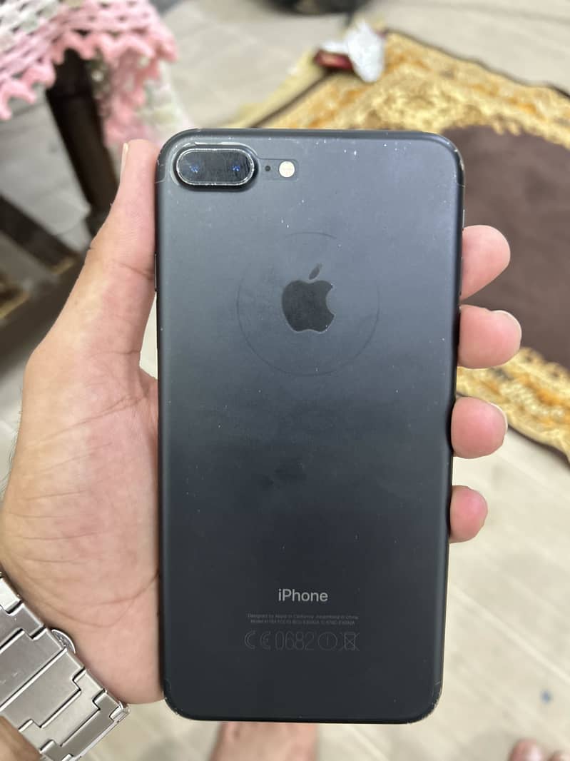 Apple iPhone 7 Plus 4