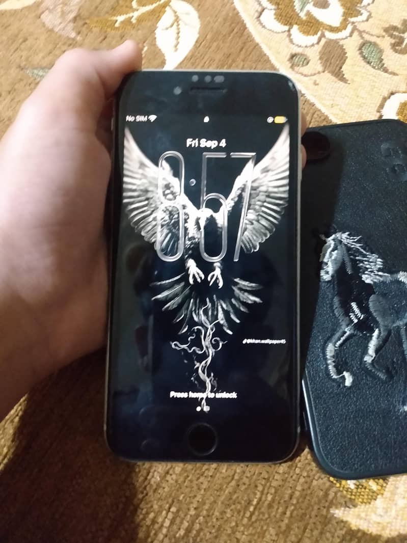 Apple iPhone SE2022 0