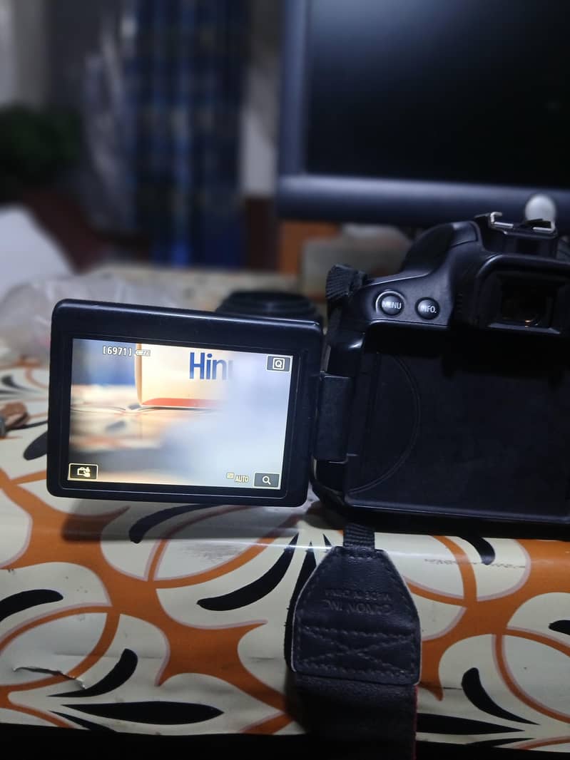 EOS 700D 1