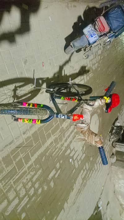 race cycle new tyre garri veld