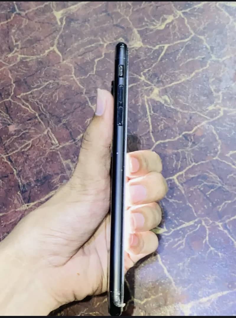 Apple iPhone 7 Plus 1