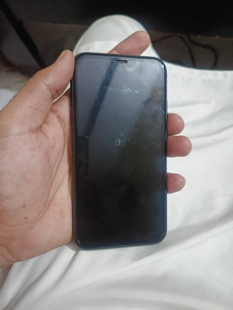 Apple iPhone 11 6