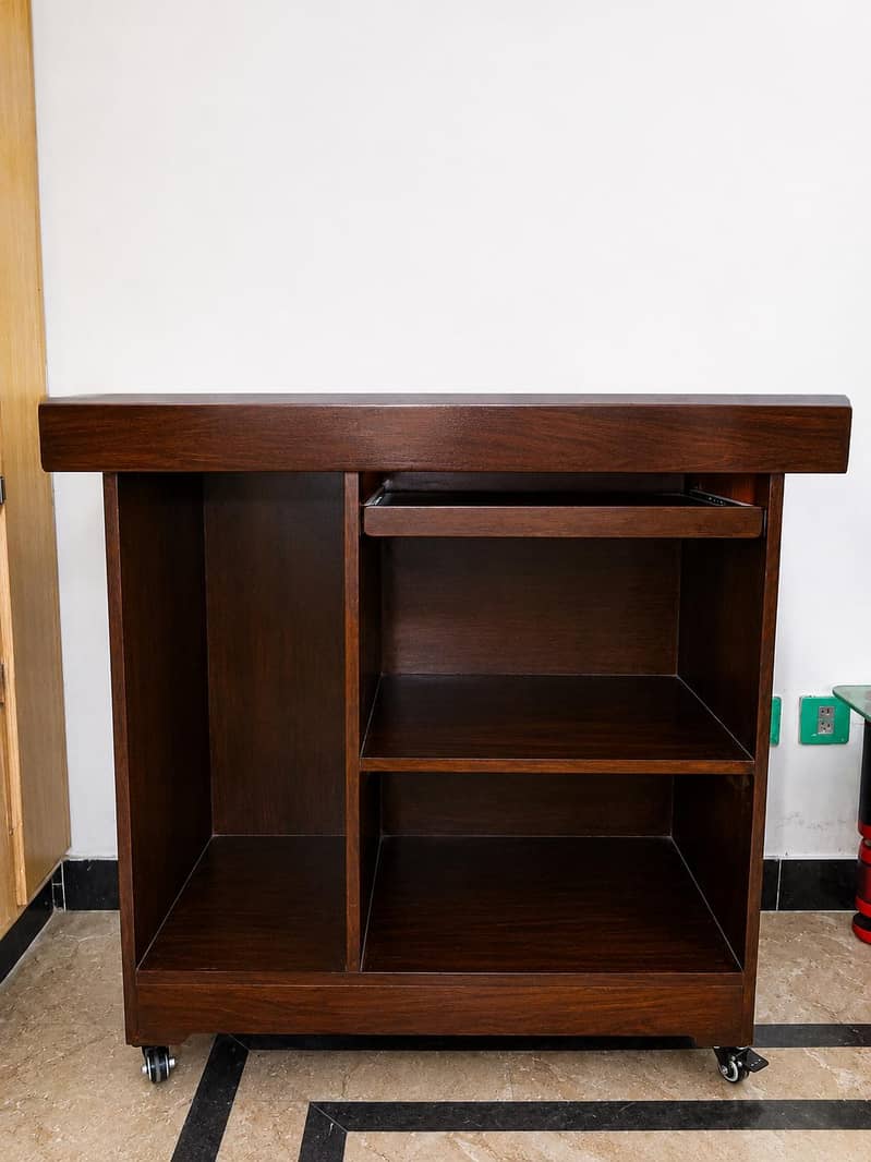 Computer Table 1