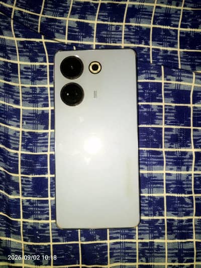 Tecno camon 20