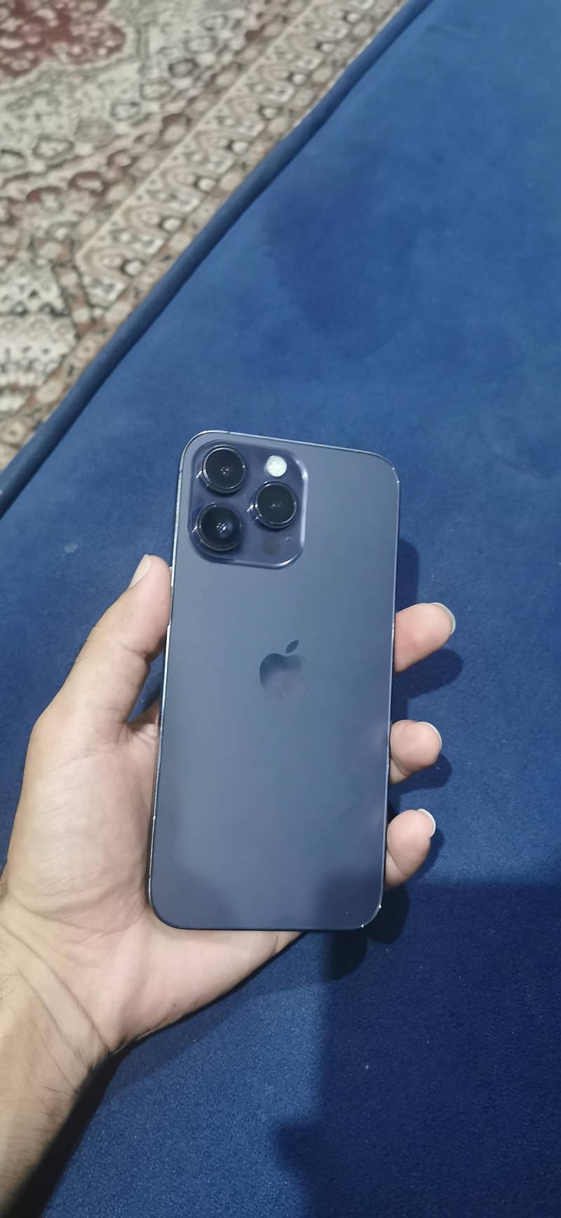 Apple iPhone 14 Pro Max 1
