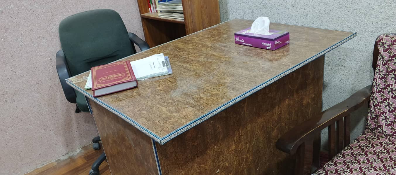 Office Table 0