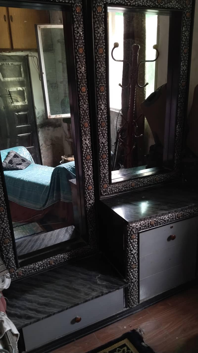 Dressing table 3