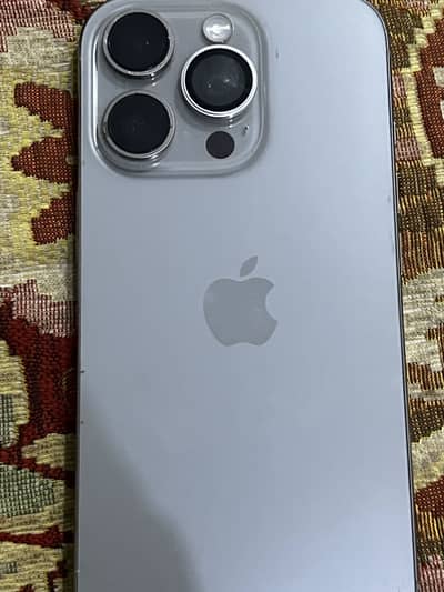 Apple iPhone 16 Pro