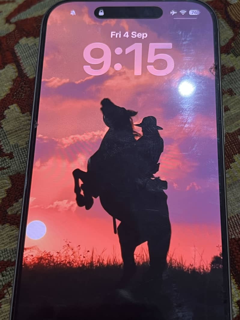 Apple iPhone 16 Pro 1