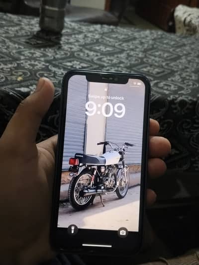 Apple iPhone XR