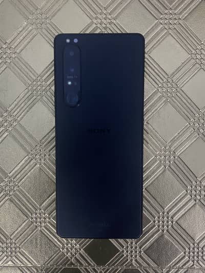 Sony 1 III--12/256--no screen shade--pta approved