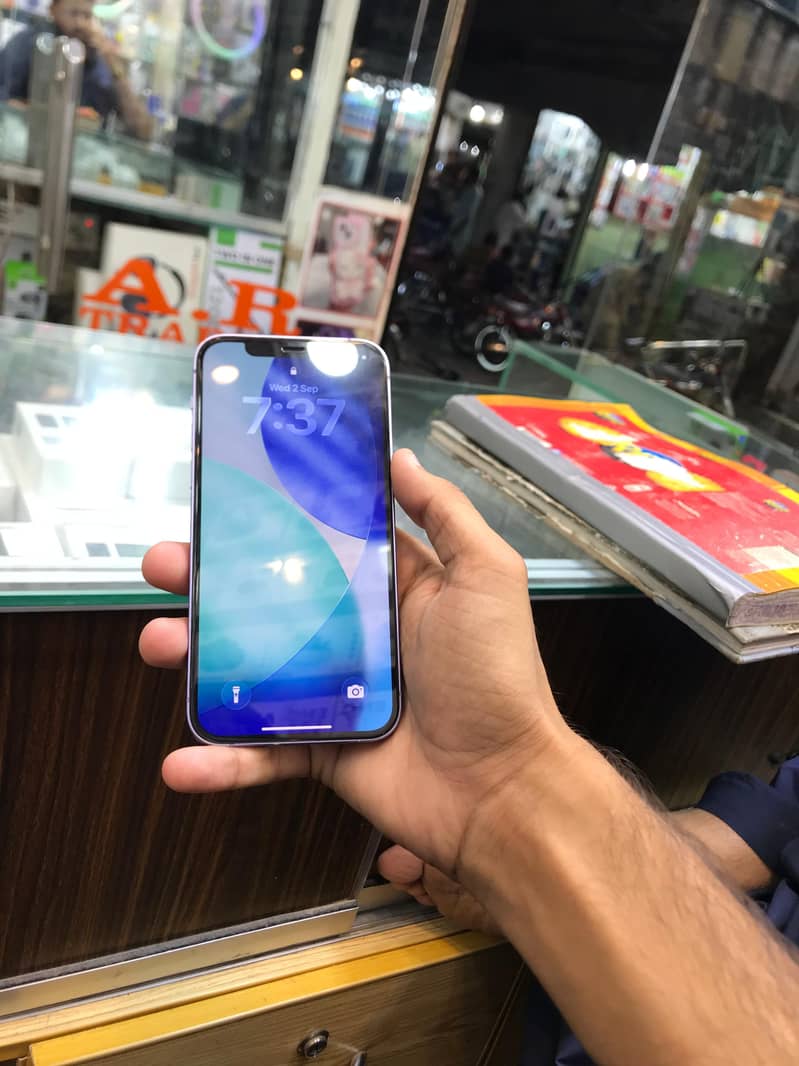 Apple iPhone 12 9