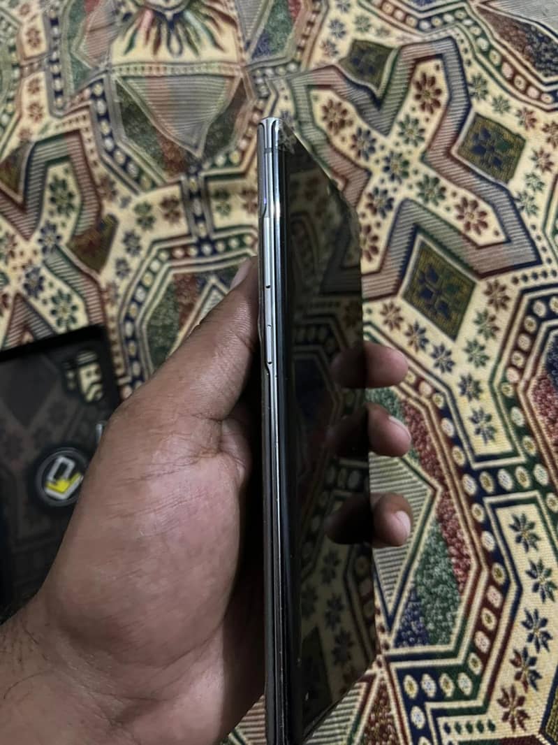 Samsung Mobile Note 10 Plus 4