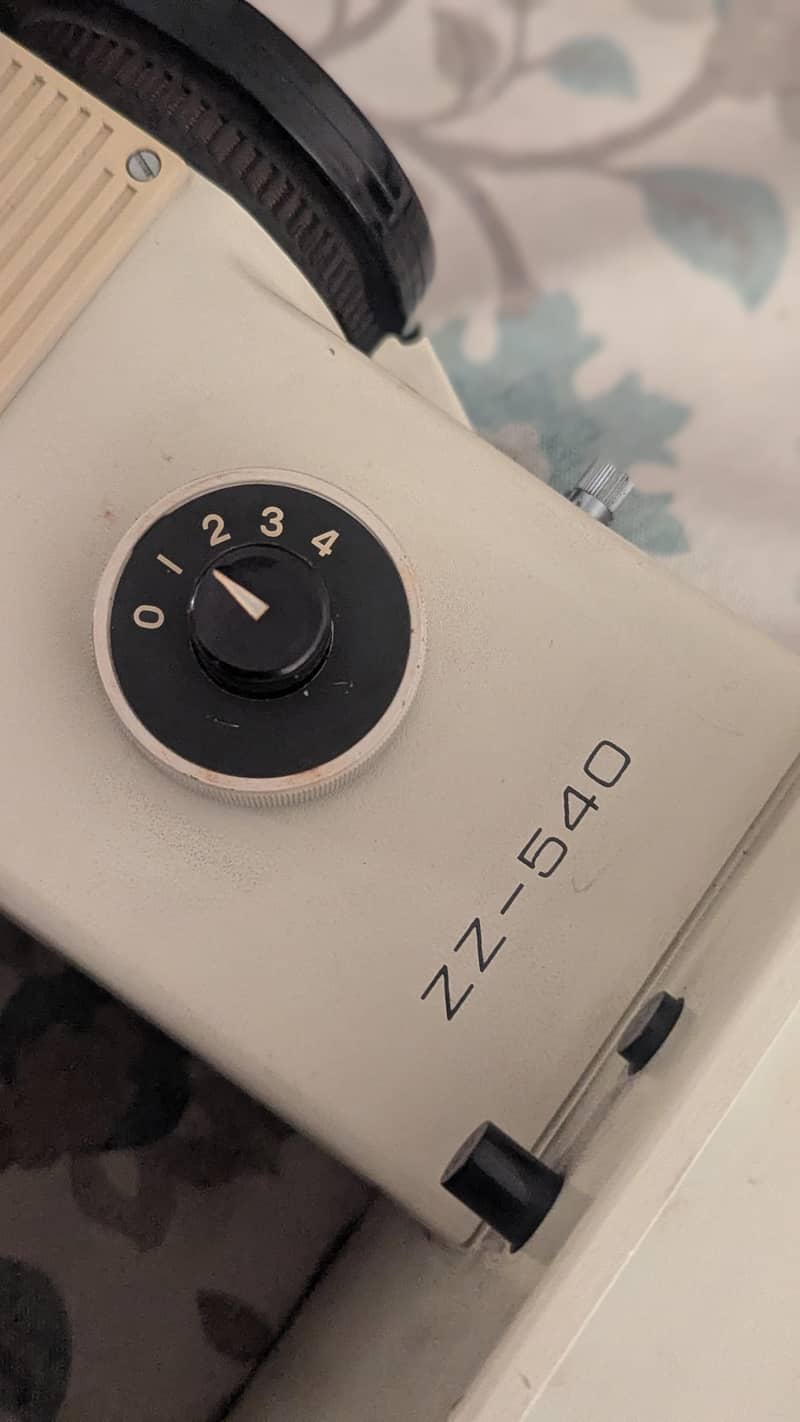 ZZ_540 Stitching machine 1