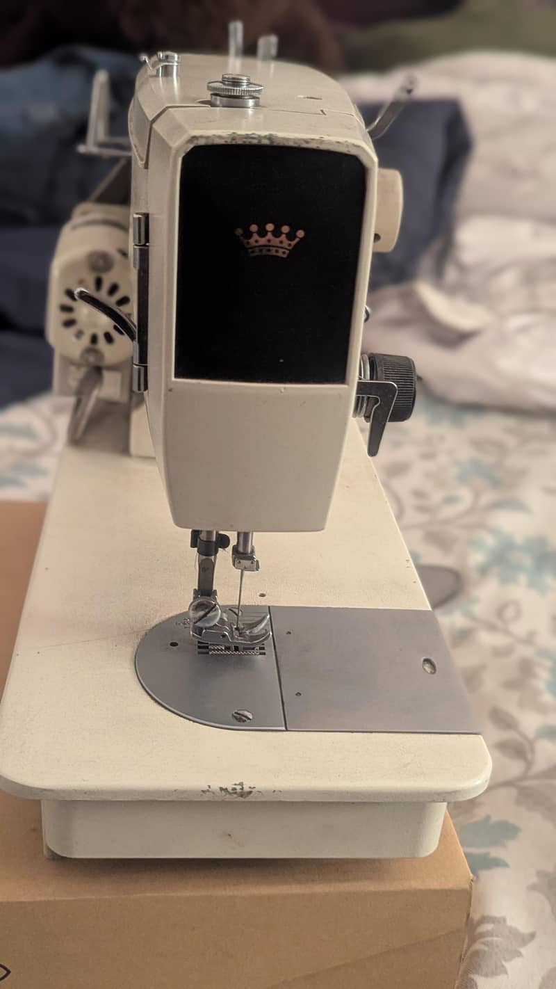 ZZ_540 Stitching machine 3