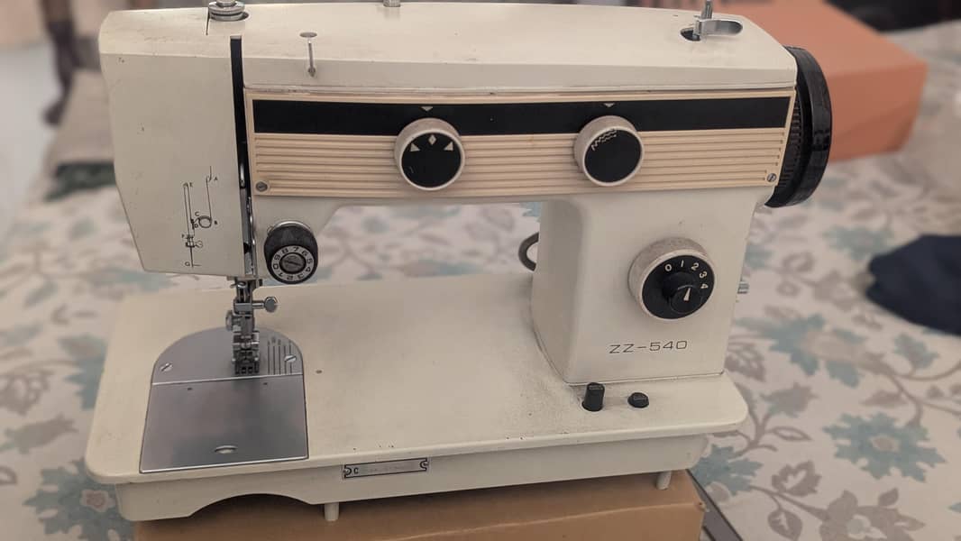 ZZ_540 Stitching machine 4