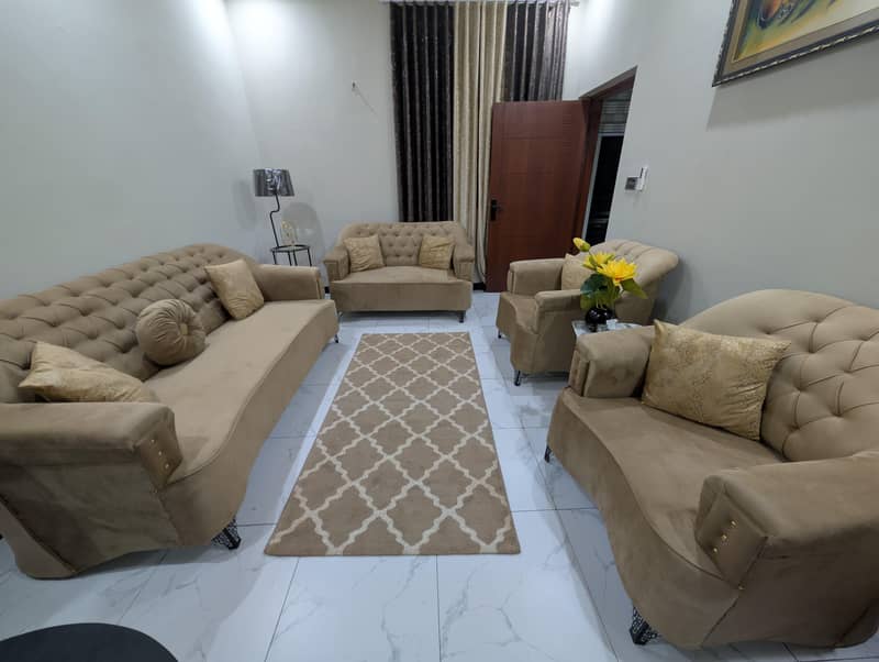 7 SEATERS SOFA 0