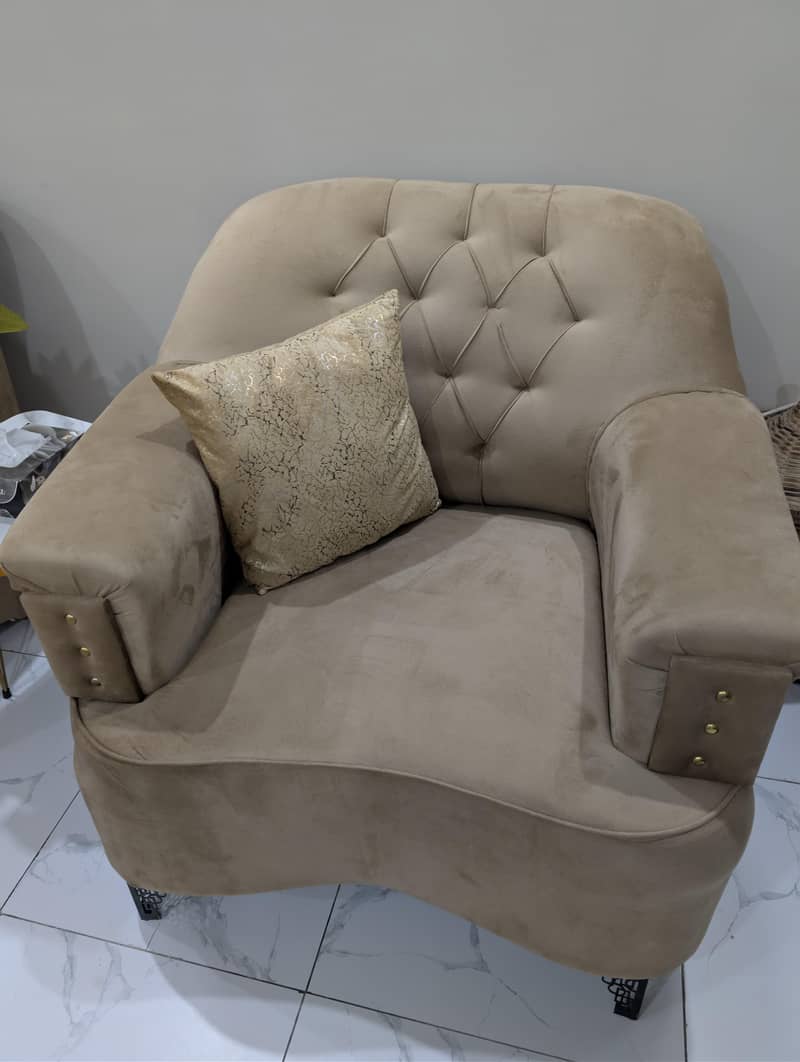 7 SEATERS SOFA 1