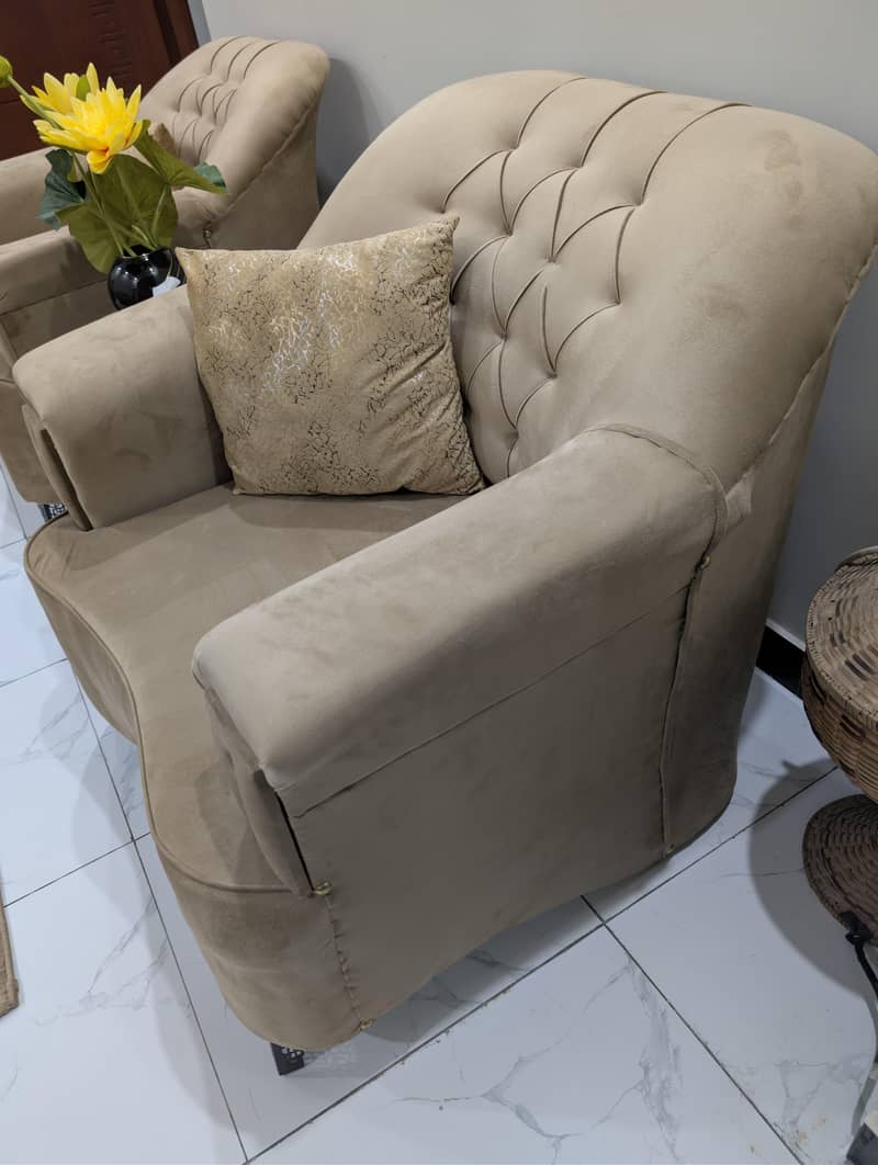7 SEATERS SOFA 4
