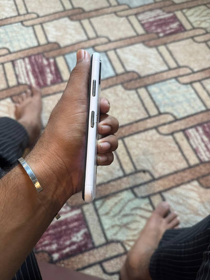 Apple iPhone X 2