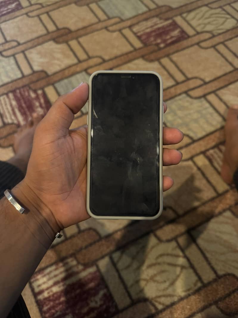 Apple iPhone X 5