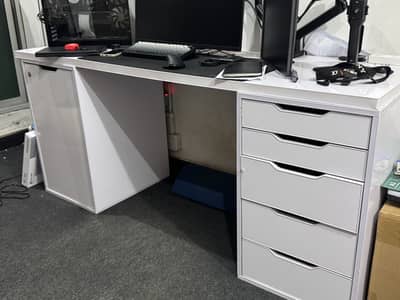 6 Ft White Table 5 drawers