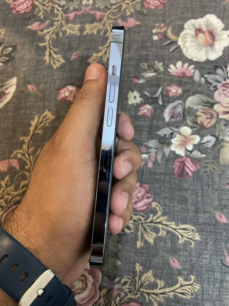 Title: iPhone 13 Pro 128GB  Official PTA Approved  82% Battery 1