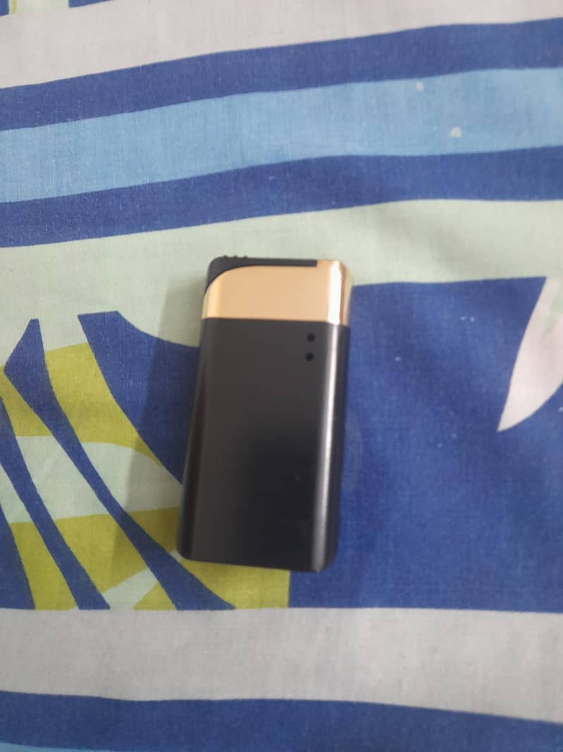 Fancy lighter with clock 10/10 condition 1