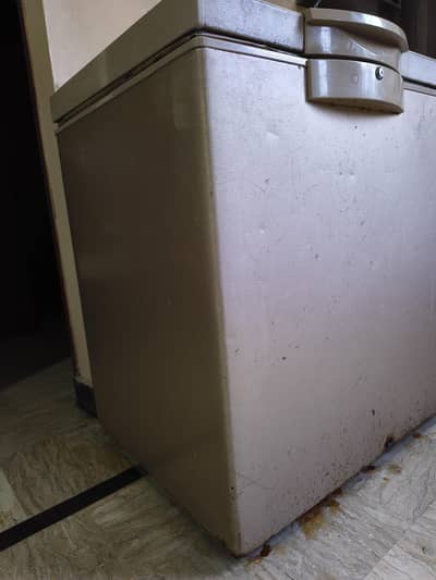 Dawlance deep freezer excellent cooling