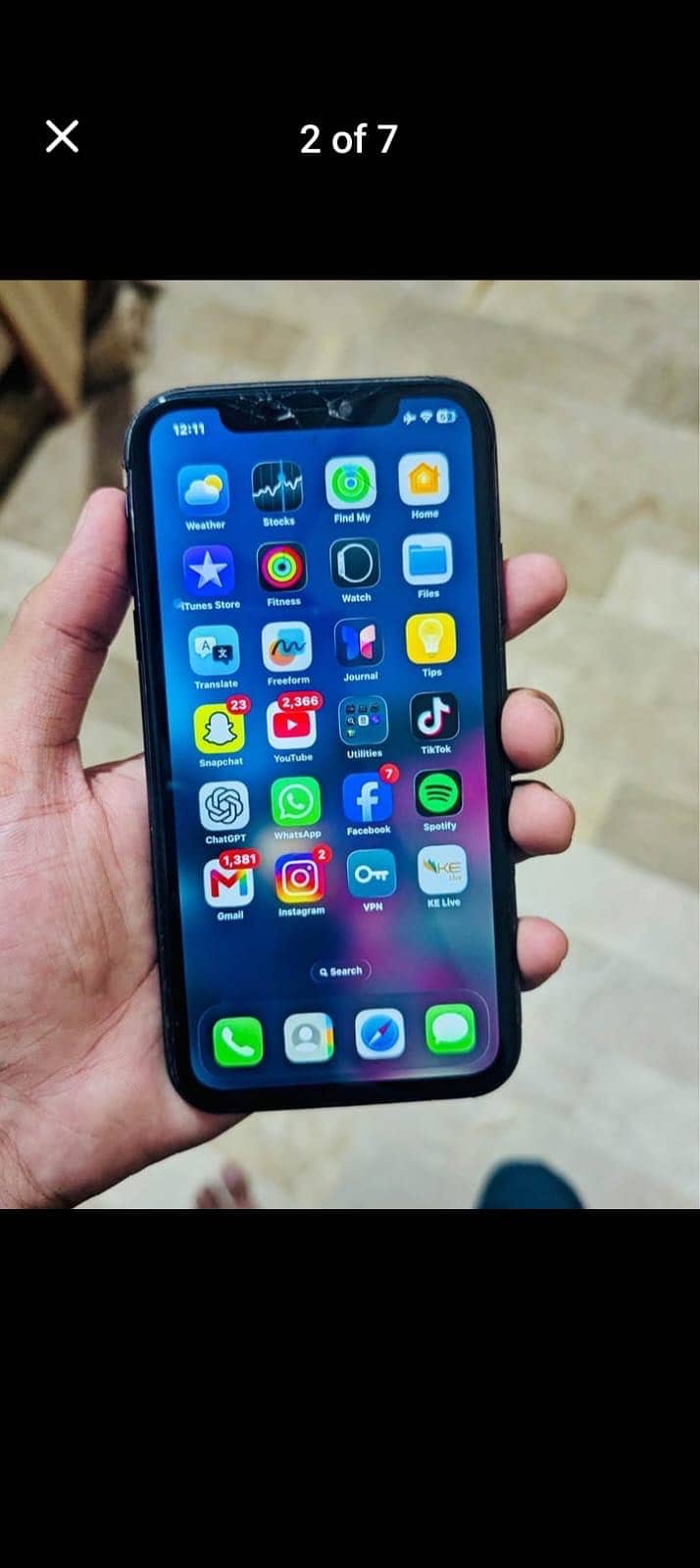 Apple iPhone 11 4