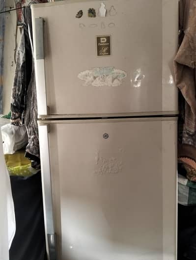 dawlance freezer medium size