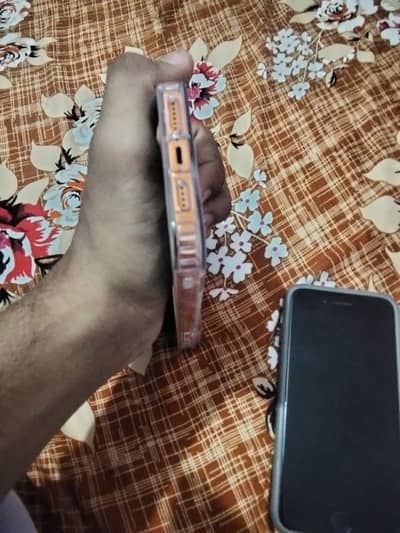 Apple iPhone XR and iPhone 7