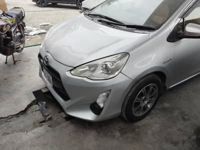 Toyota Aqua 2015