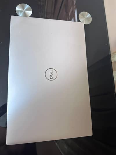 DELL XPS 17 9700 i7 10 GTX 1650GB DDR6
