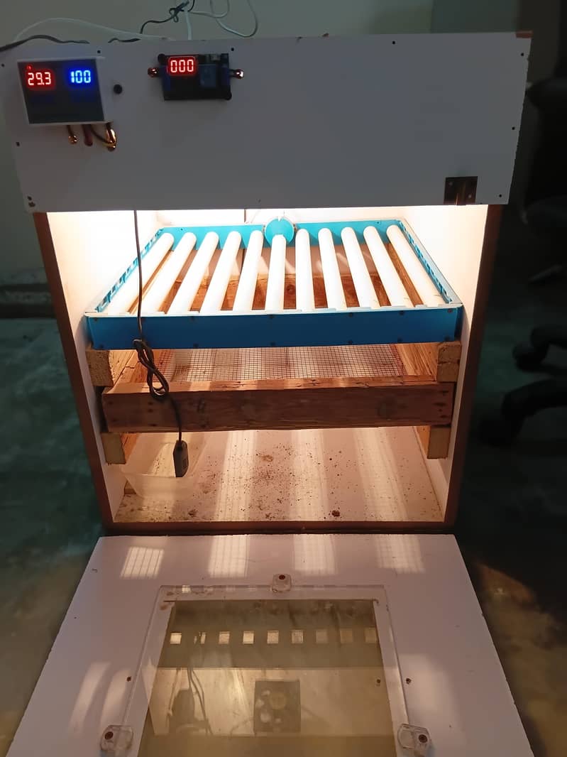 Incubator machine 0