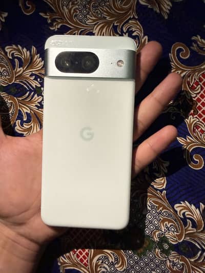 Google Pixel 8