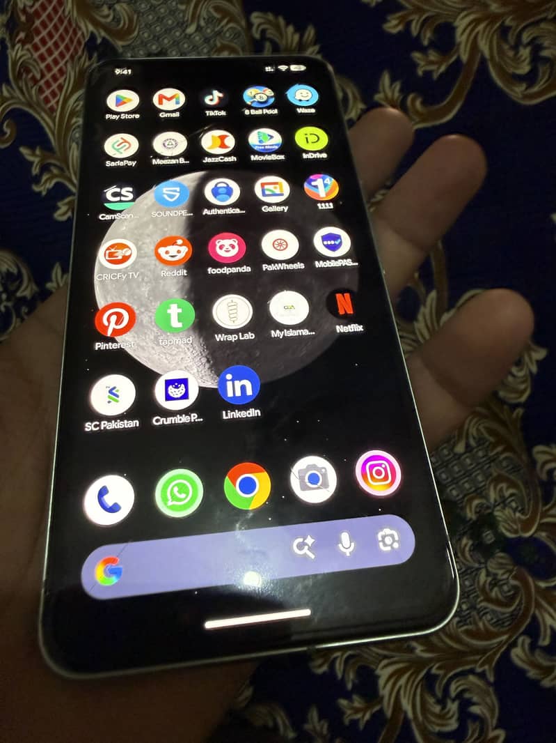 Google Pixel 8 1
