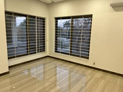 A Well Designed Upper Portion Is Up For Rent In An Ideal Location In Satellite Town