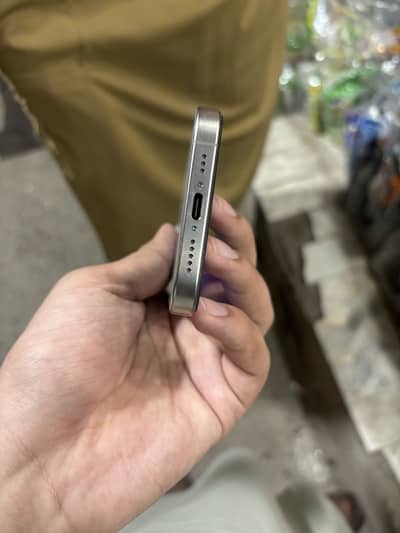 Apple iPhone 15 Pro