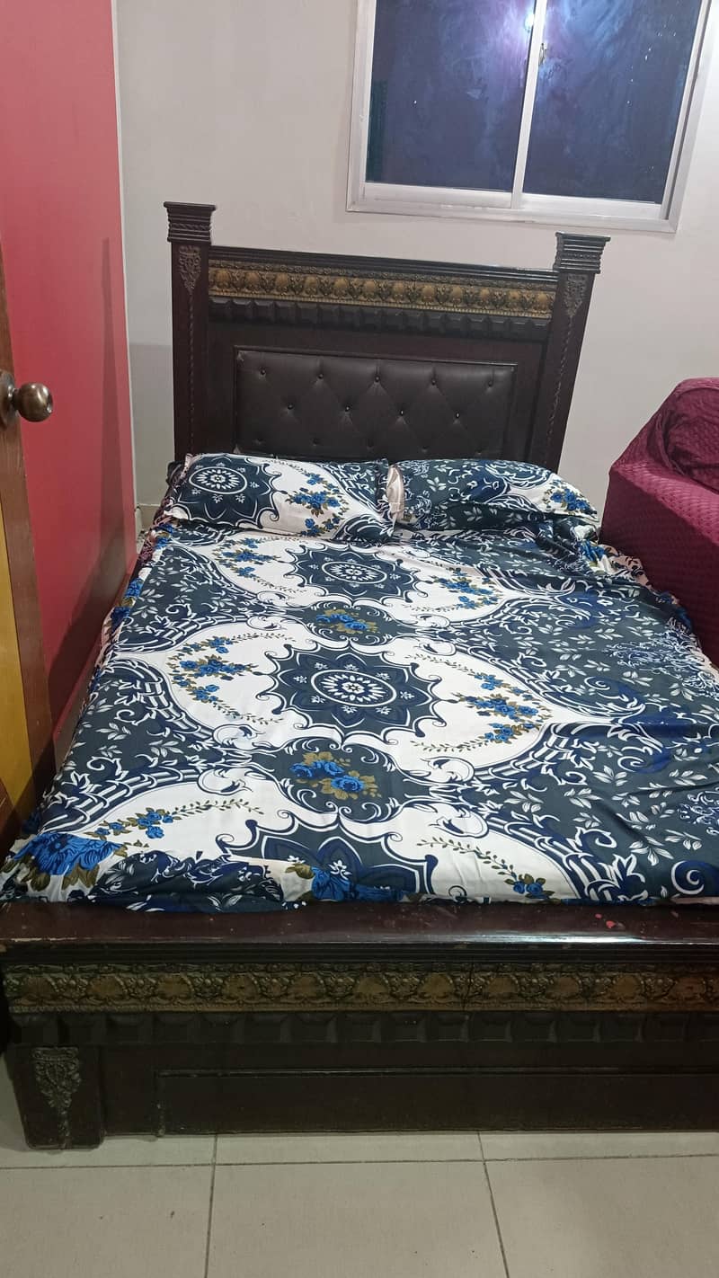 Crown Bed 0