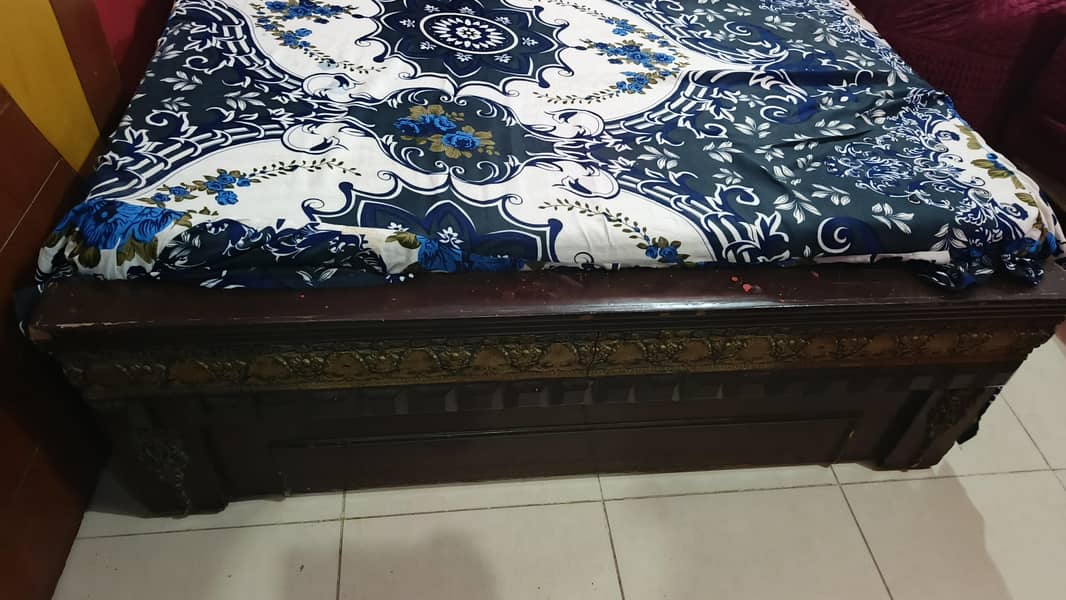 Crown Bed 2