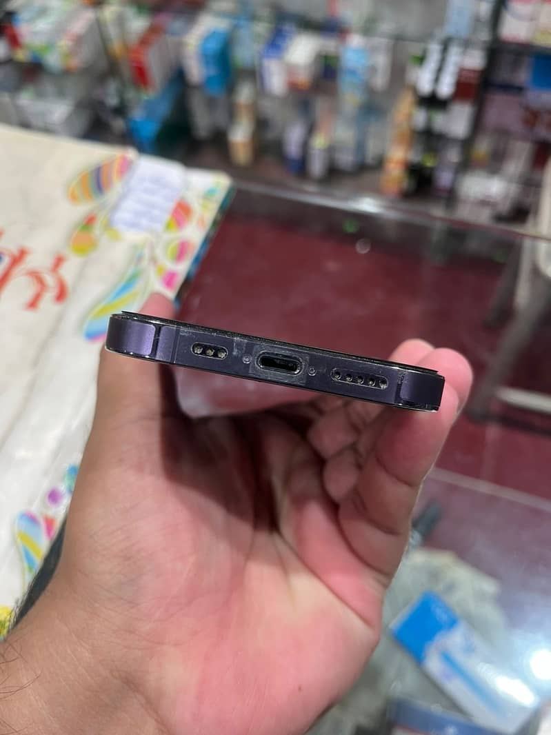 Apple iPhone 14 Pro 4